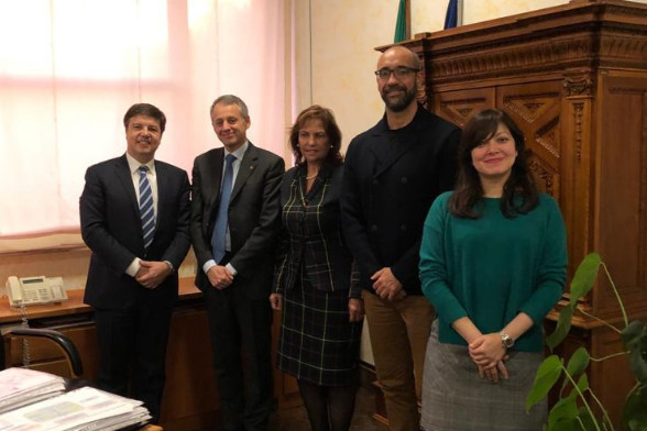 Reunión 20-11-2018 entre el Embajador y el Decano de la Facultad de Economía - Universidad Sapienza de Roma